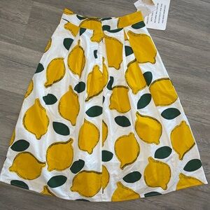 Chicwish midi lemon skirt size small NWT